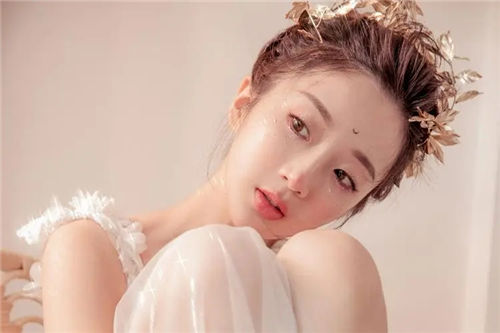 火龙果视频最新版本:一款全方位安全保障用户观影体验的手机观影软件