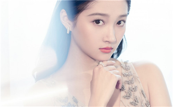 大菠萝app福引导前往绿巨人