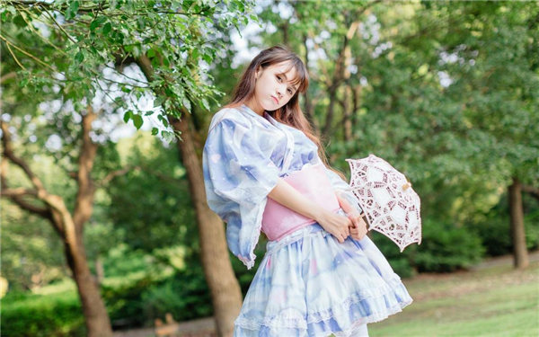 天堂√最新版中文在线提供国内外各种题材影片