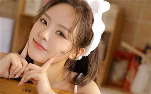 水蜜桃成视频人APP:一款全新影视互动令人欲罢不能的观影软件