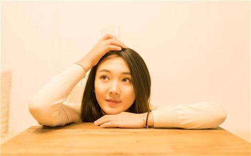 果冻传媒i91media免费:顶级蓝光画质提升观影沉浸度