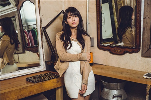 绿巨人永久入口免费精简版下载：热情电影本地互动惊喜体验欢乐