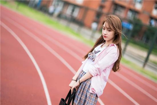 榴莲丝瓜黄瓜香蕉草莓视频：丝瓜秋葵草莓绿巨人香蕉ios