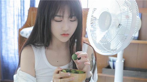 pilipili噼哩噼哩一整晚轻量版：晚上睡不着看点儿害羞的东西APP