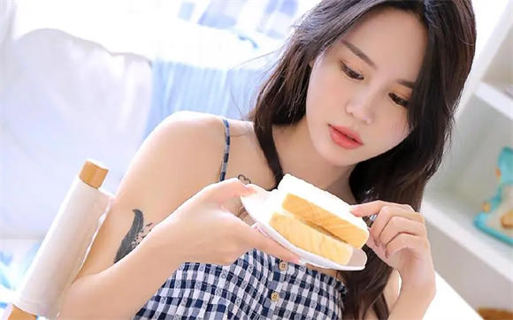 茄子视频在线观看视频播放流畅不卡顿，网友：看片体验极佳!