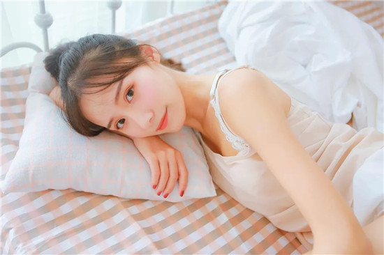 菠萝菠萝蜜视频观看免费版8：一款无任何广告非常清爽的视频播放器软件