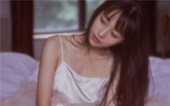 绿巨人香蕉芭乐草莓丝瓜免费版：无需注册就能直接进入播放