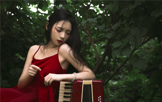 qksp.ⅴip秋葵加油站安卓:适合你们在深夜消遣的优质神器