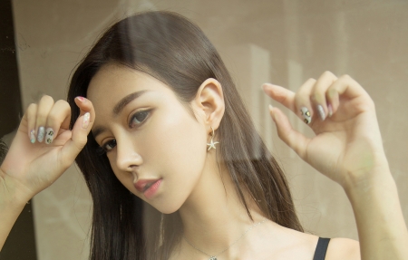 秋葵小蝌蚪榴莲富二代无限看:草莓茄子香草秋葵大全