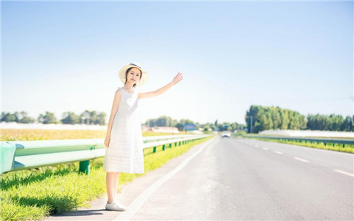 а√最新版天堂资源在线完整版：一款提供了多种不同题材视频的播放软件