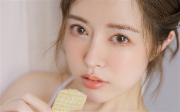 草莓丝瓜榴莲秋葵污免费下载最新版：汇聚了超多视频资源的播放软件