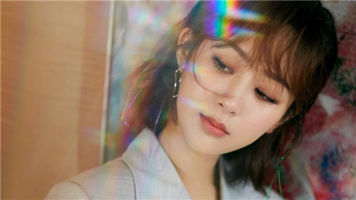 亚洲精华国产精华液可以自由放松的软件，网友：支持更多用户观看