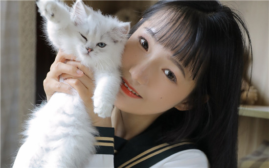 绿巨人榴莲香蕉芒果草莓丝瓜精简版：所有视频免费观看