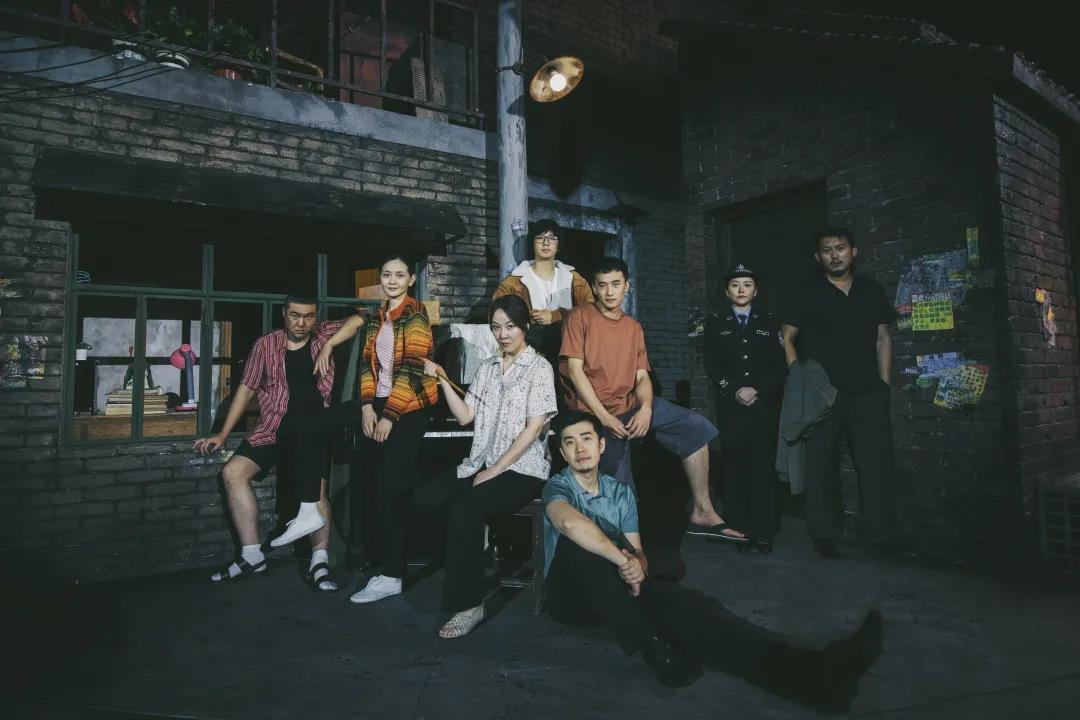 年度爆款悬疑剧《深渊》演出中！CC直播连线剧组，带你揭秘幕后的故事