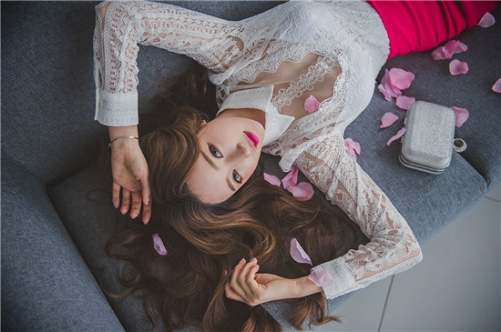 葫芦娃成版人APP安卓版：一款免费无限观看精彩视频的观影神器