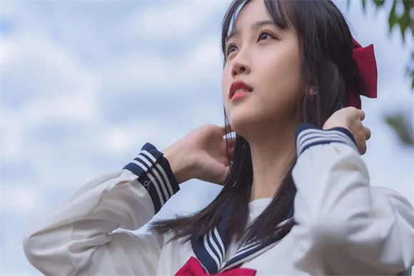 麻花豆传媒剧国产mv自动字幕翻译功能，网友：不怕看不懂海外片！