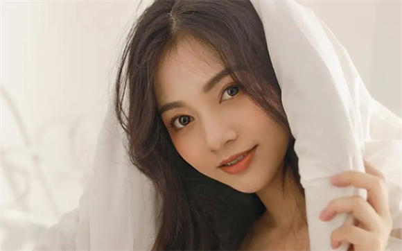 草莓榴莲向日葵18岁绿色精品解锁版：不存在观看限制的影音视频播放器