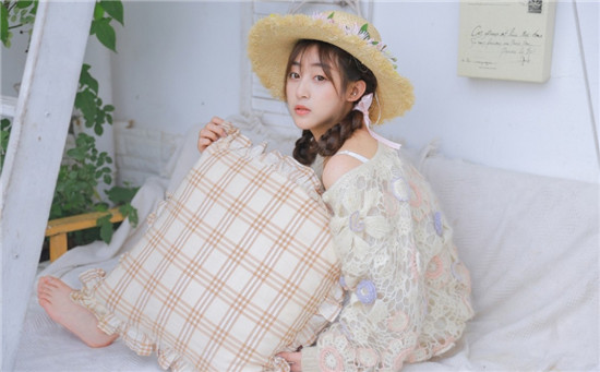 绿巨人草莓香蕉丝瓜菠萝安卓版免费版：轻松支持广发格式的播放APP