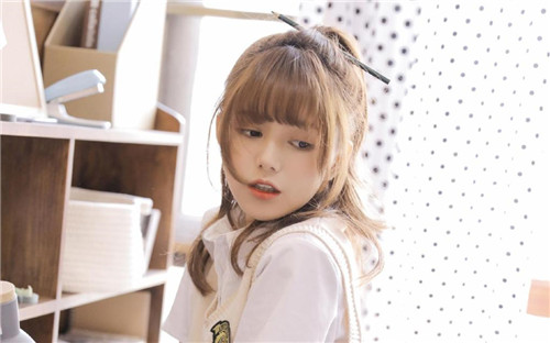 小蝌蚪视频绿巨人APP幸福宝疯传影视资源多！网友们测试很好用！