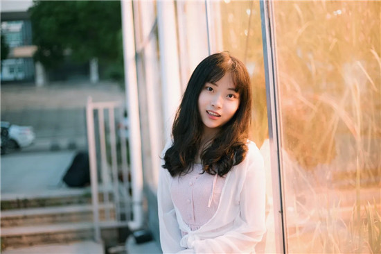 丝瓜草莓秋葵污下载旧版网址免费：无需加载直接就可以播放的视频软件