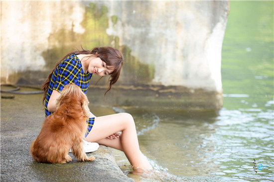 幸福宝草莓鸭脖芭乐向日葵精简版：汇聚多个平台形成的全新观影神器