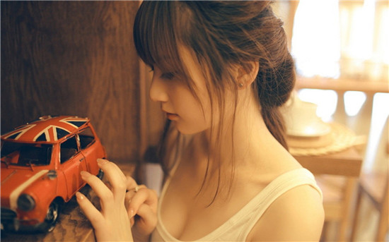 免费真人直播软件:可以任你观看到非常多美女的手机直播软件