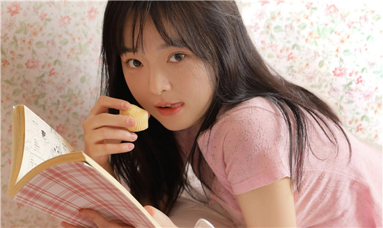 丝瓜草莓秋葵污下载旧版无限下载：免费观看各种福利内容的播放APP