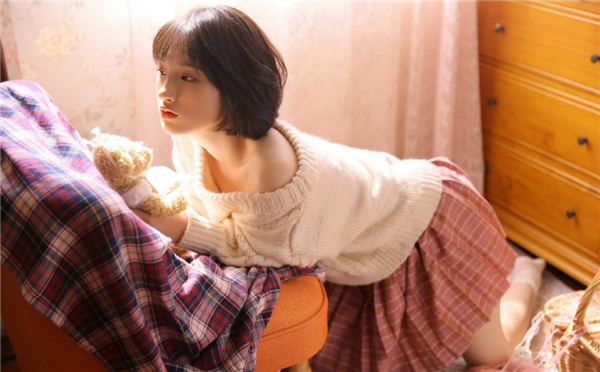 丝瓜app下载安装无限绿巨人污版：适合所有老司机们在深夜看片的应用