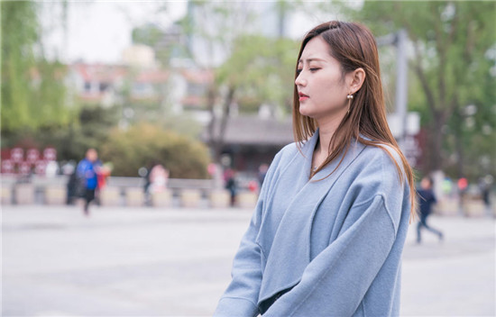 草莓榴莲丝瓜秋葵向日葵绿巨人污ios：轻松进行各种随时随地观看的播放APP