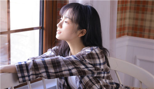 秋葵加油站app破解：一家无vip限制的高清影视天堂