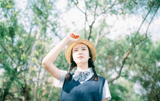 草莓香蕉黄瓜丝瓜榴莲绿巨人视频下载:草莓丝瓜幸福宝榴莲小猪下载