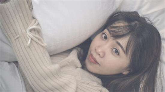 绿巨人app免费破解版无限观看：看电影没有广告打扰