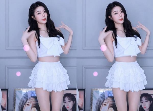 天美传媒影业85部高清无水印原档可以直接欣赏，无需任何等待