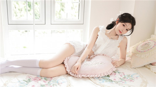 天堂а√中文最新版在线免费版：沉浸式观看各种劲爆内容