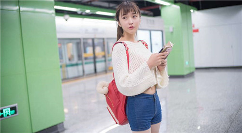 秋葵app下载汅api免费秋葵在线限免ios：支持免费观看视频的手机播放器